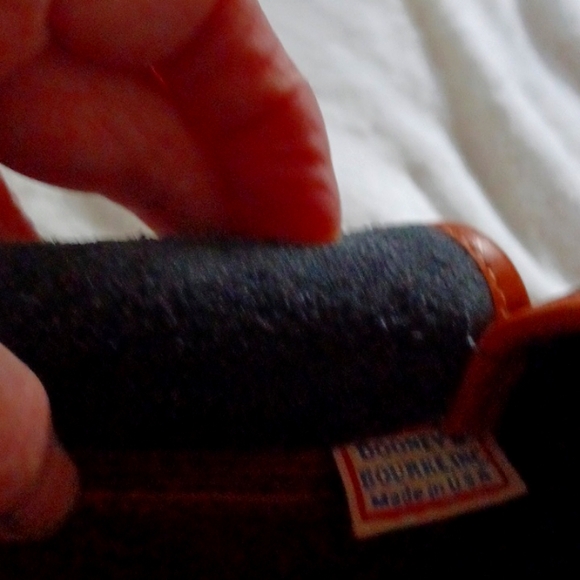 Dooney & Bourke Pebbled Leather Black/ Brown Leather  Crossbody - Picture 11 of 11